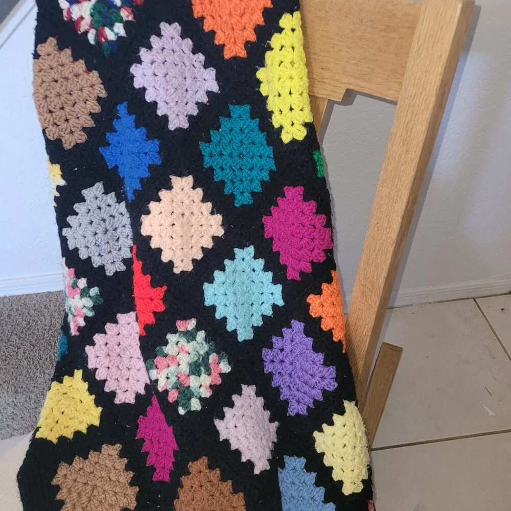 Vintage Crochet Handmade Afghan Granny Square Throw Blanket - Picture 4 of 11